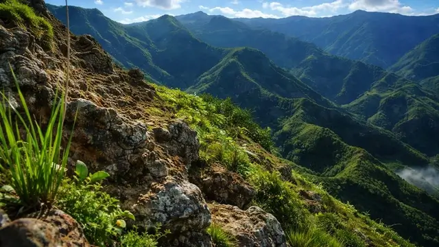 La Laguna Natural: Montes y Senderos de Anaga